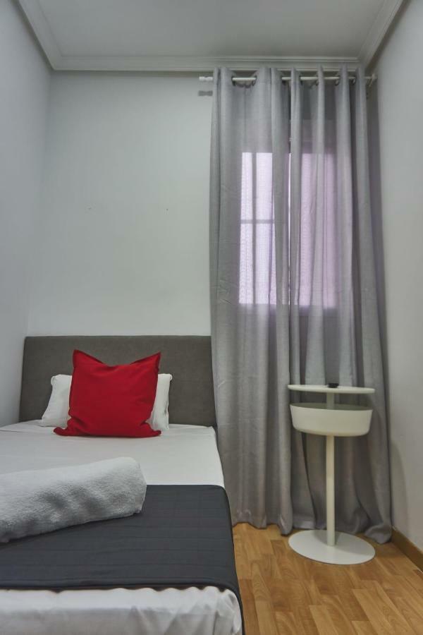 Gs Latina Hotel Madrid Exterior photo